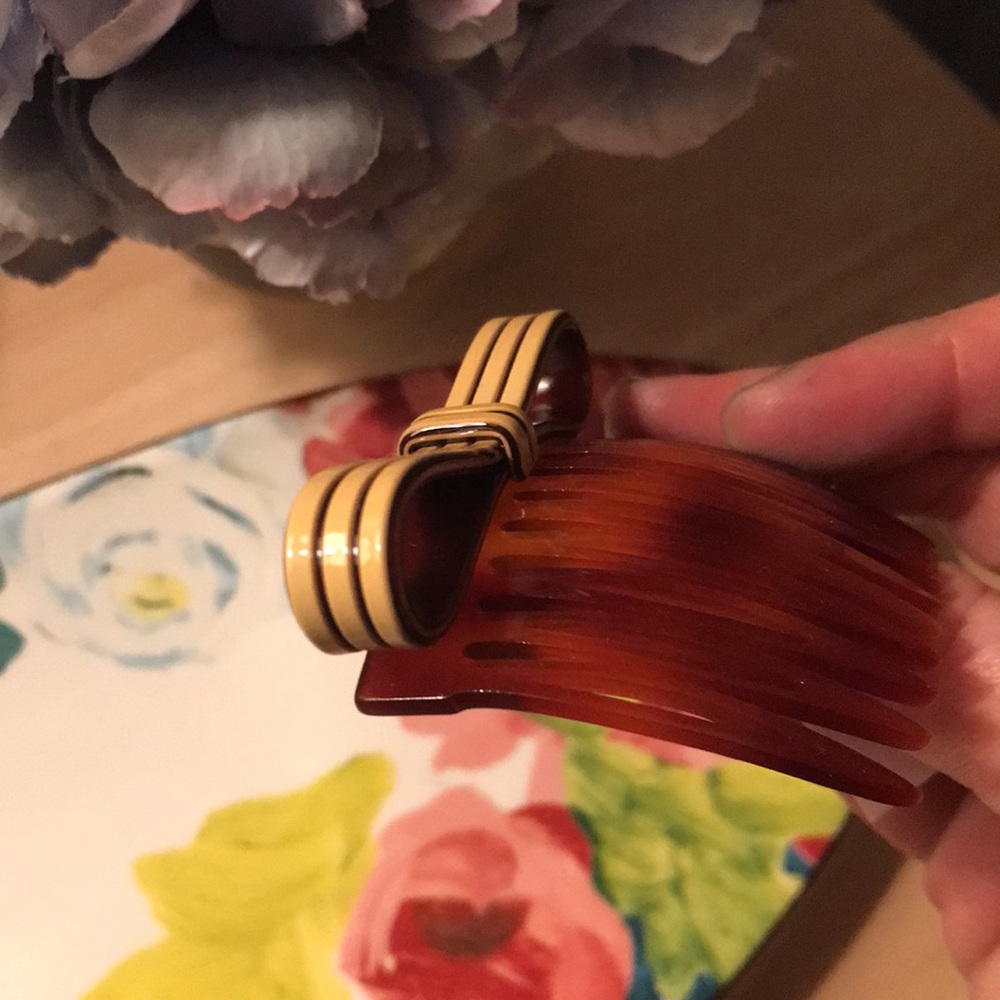 Gorgeous handmade France Luxe bow comb 🎀 - Picture 4 of 5